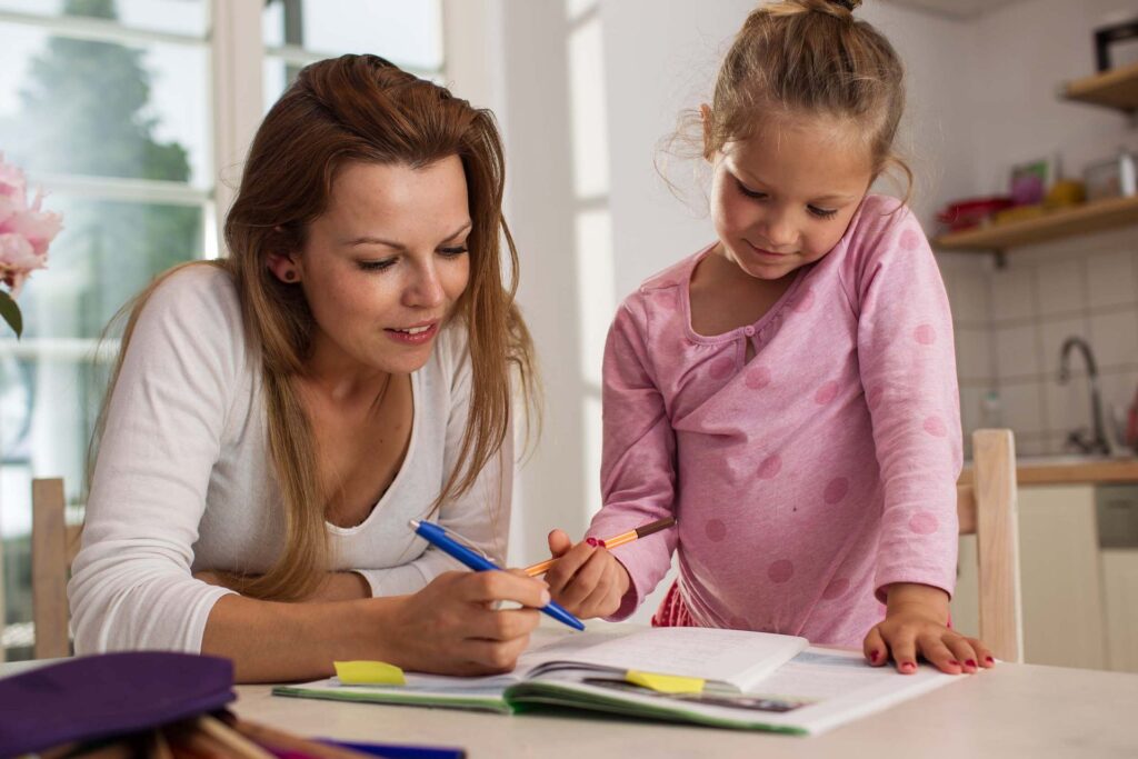Каким самым важным вещам родитель может научить ребенка на английском языке?